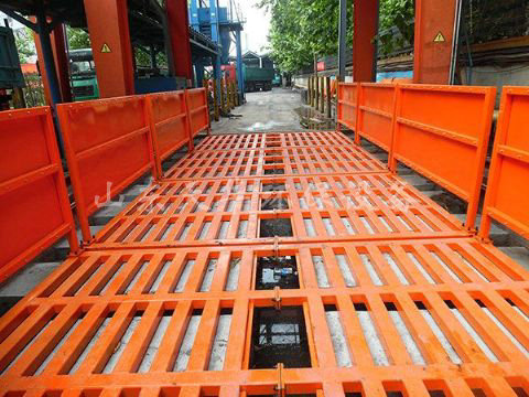 點擊查看詳細信息<br>標題：濟寧唐口煤礦4X12米煤礦專用洗車機 閱讀次數：3571
