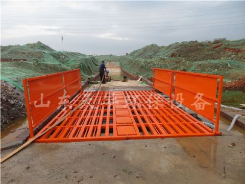 點擊查看詳細信息<br>標題：寬*長*高 4m*6m*1.2m 100T工程洗車機  閱讀次數：4130